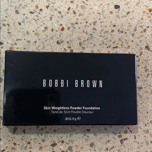 Bobbi Brown Skin Weightless Powder Foundation